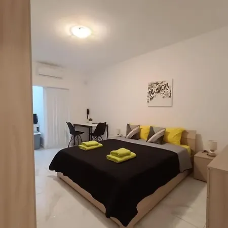 Studio Apartman *